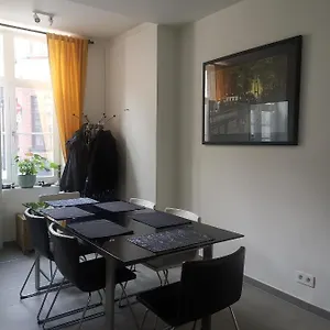 Habitación en casa particular Nostalgia Homestay, Brujas